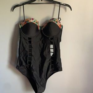 Women’s Large one piece Volcom bathing suit
